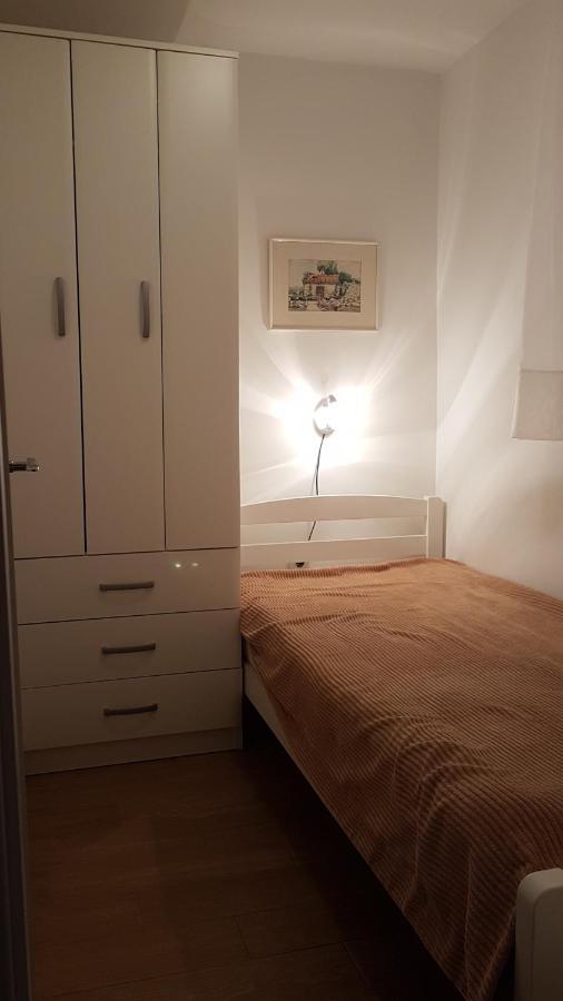 Apartmani Ljerka Malinska Bagian luar foto