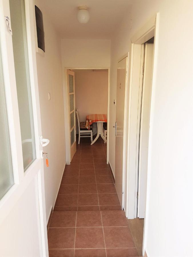 Apartmani Ljerka Malinska Bagian luar foto