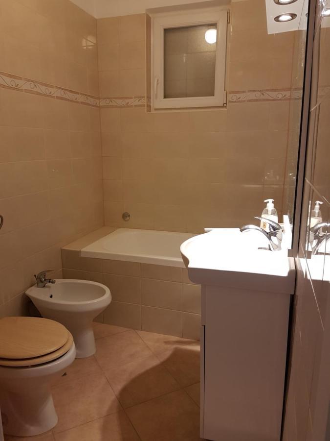 Apartmani Ljerka Malinska Bagian luar foto