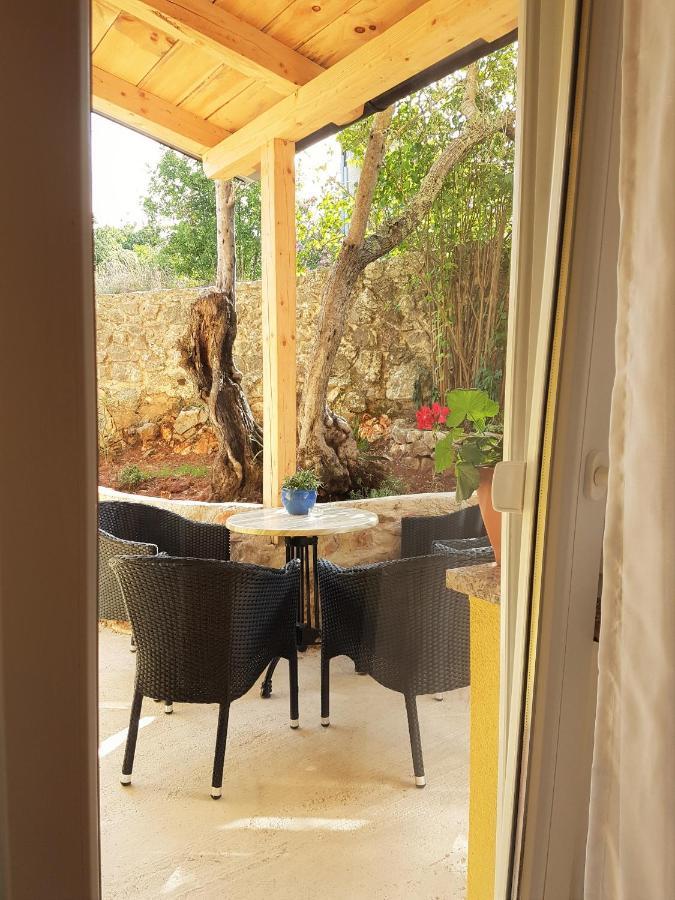 Apartmani Ljerka Malinska Bagian luar foto