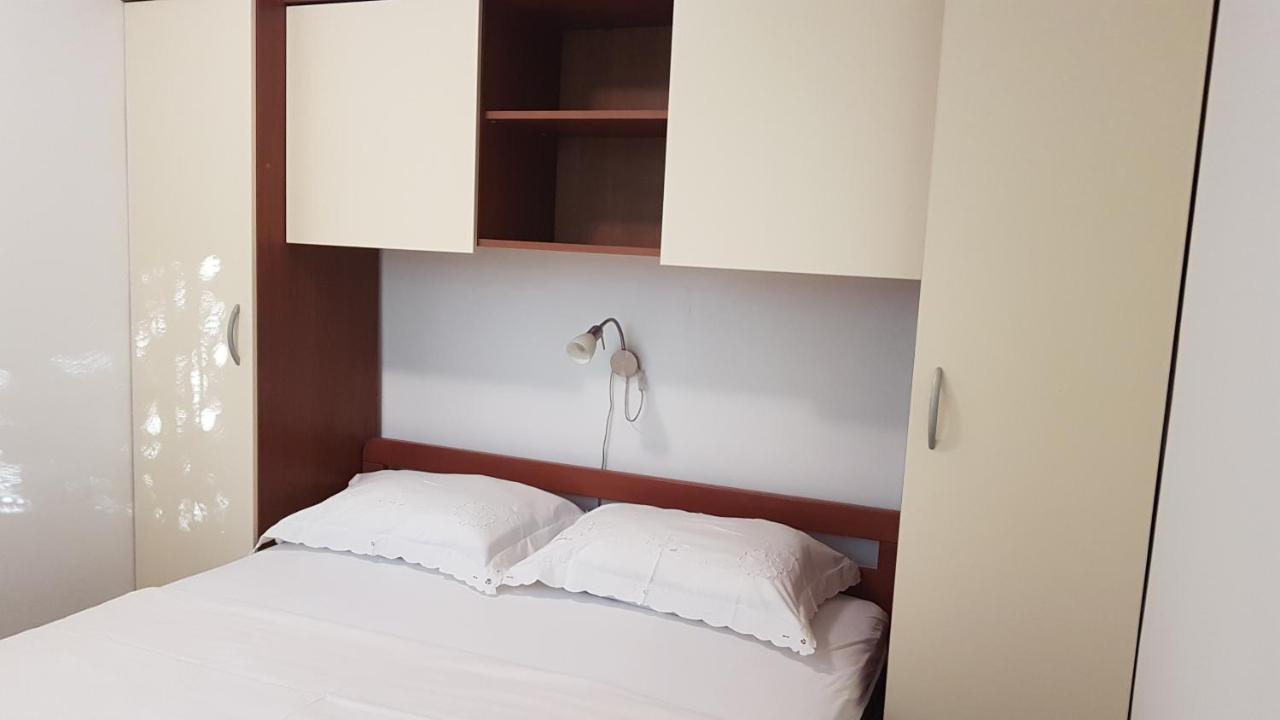 Apartmani Ljerka Malinska Bagian luar foto