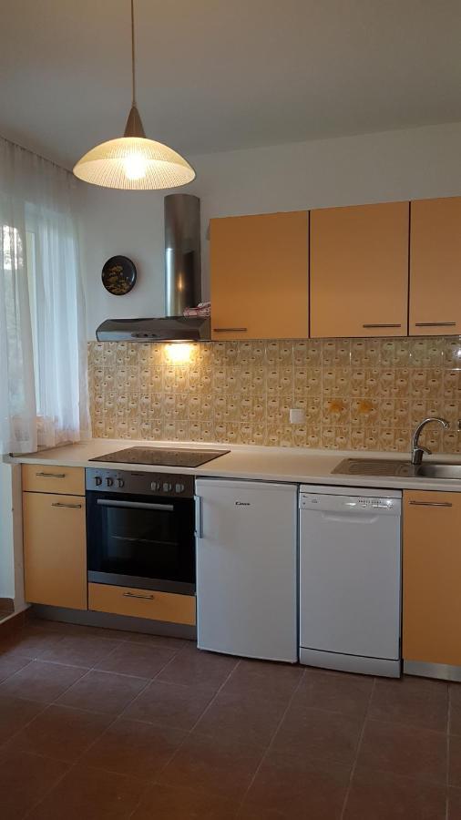 Apartmani Ljerka Malinska Bagian luar foto