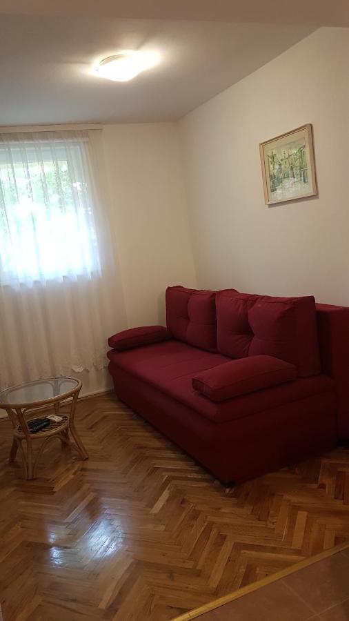 Apartmani Ljerka Malinska Bagian luar foto